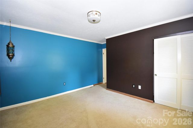 88 Botany Drive, Asheville, NC 28805