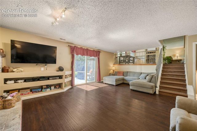 3225 Oak Creek Drive, Colorado Springs, CO 80906