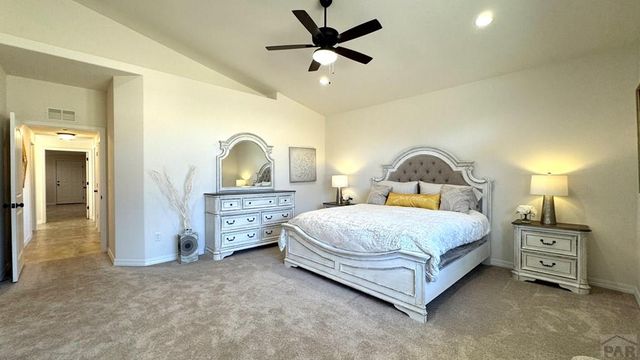 806 Thorncrest Dr, Pueblo, CO 81005