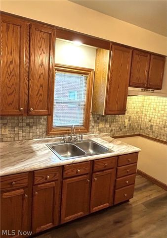 315 N Bentley Avenue, Niles, OH 44446