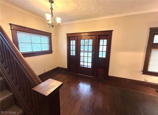 315 N Bentley Avenue, Niles, OH 44446