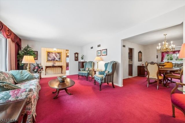 39 Gallinson Dr, Berkeley Heights Twp., NJ 07974