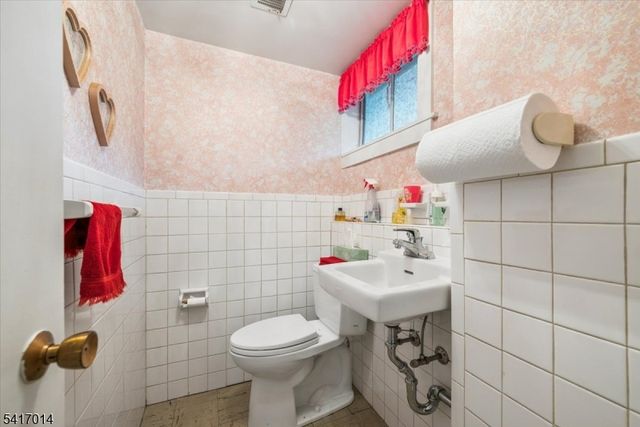 39 Gallinson Dr, Berkeley Heights Twp., NJ 07974