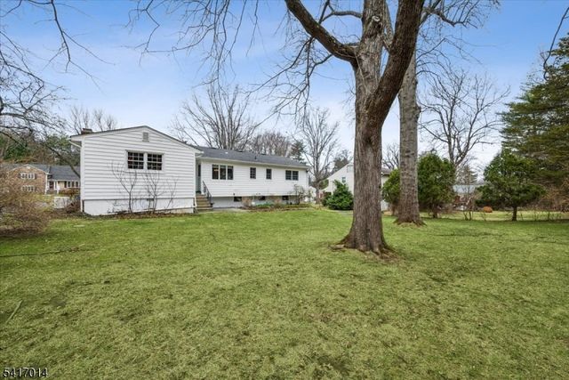 39 Gallinson Dr, Berkeley Heights Twp., NJ 07974