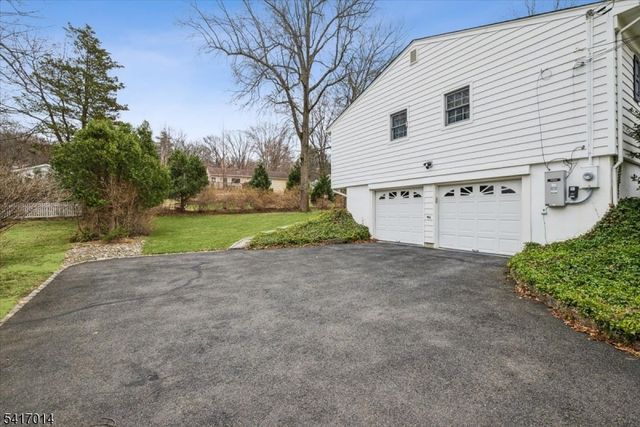 39 Gallinson Dr, Berkeley Heights Twp., NJ 07974