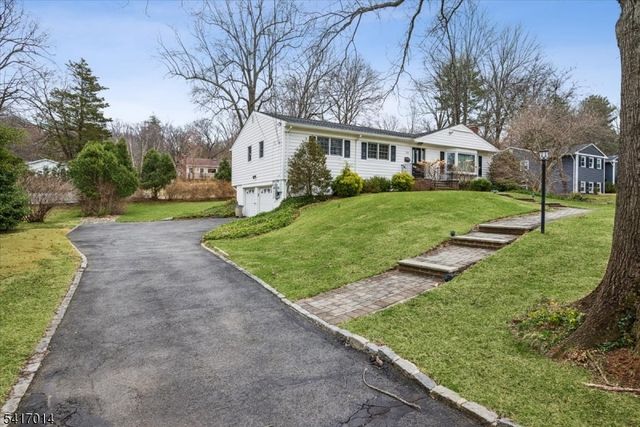 39 Gallinson Dr, Berkeley Heights Twp., NJ 07974