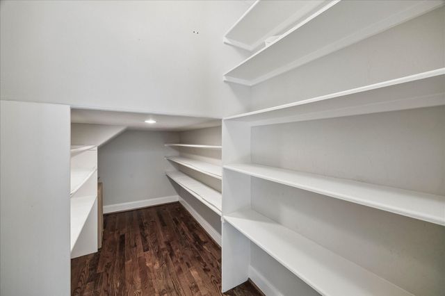 418 S Park Grove, Houston, TX 77007