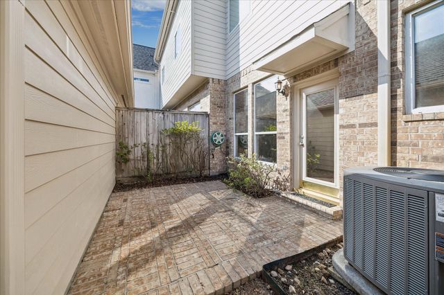 418 S Park Grove, Houston, TX 77007