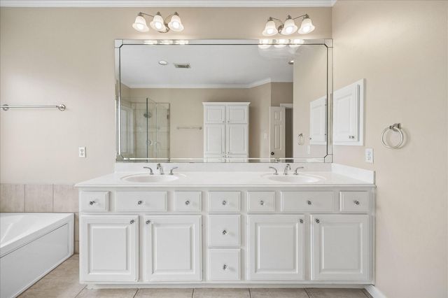 418 S Park Grove, Houston, TX 77007
