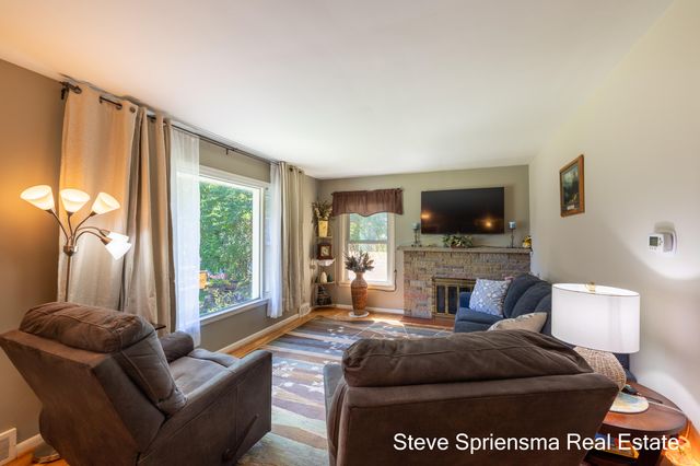 1355 Derby Drive Nw, City Of Grand Rapids, MI 49504