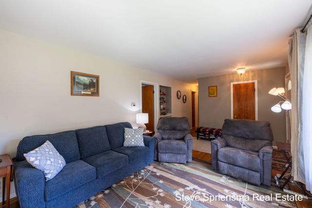 1355 Derby Drive Nw, City Of Grand Rapids, MI 49504