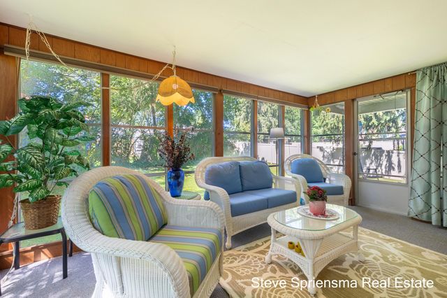 1355 Derby Drive Nw, City Of Grand Rapids, MI 49504