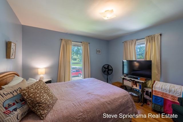 1355 Derby Drive Nw, City Of Grand Rapids, MI 49504