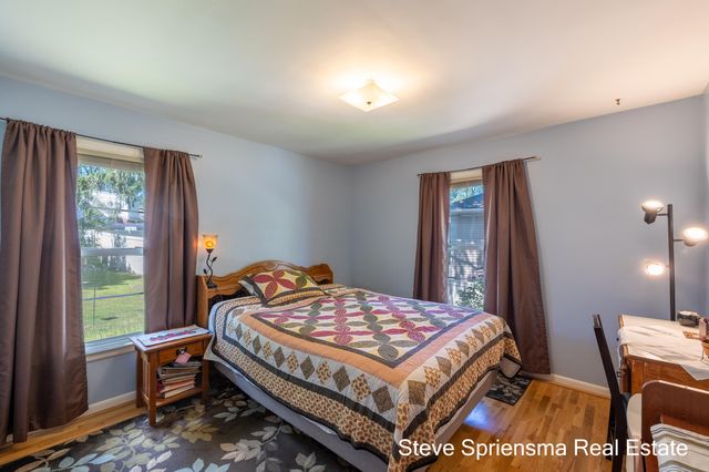 1355 Derby Drive Nw, City Of Grand Rapids, MI 49504