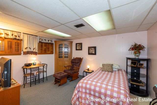 1355 Derby Drive Nw, City Of Grand Rapids, MI 49504