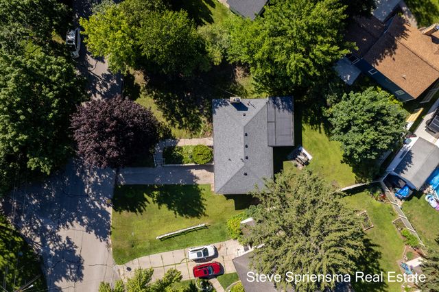 1355 Derby Drive Nw, City Of Grand Rapids, MI 49504