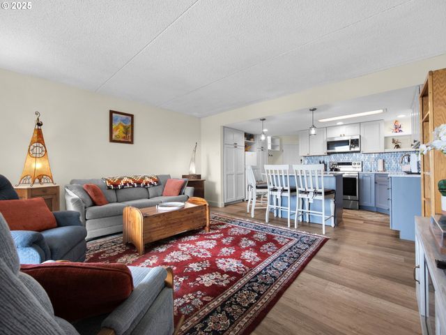 1146 N MARION Ave 1-606, Gearhart, OR 97138