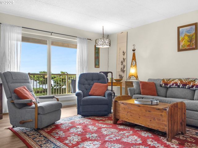 1146 N MARION Ave 1-606, Gearhart, OR 97138