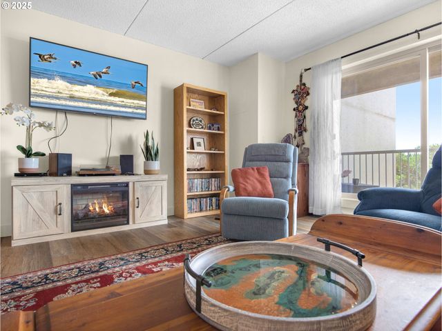 1146 N MARION Ave 1-606, Gearhart, OR 97138