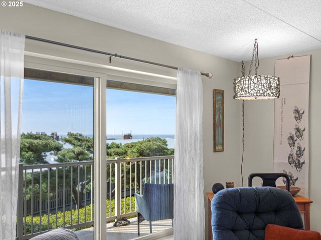 1146 N MARION Ave 1-606, Gearhart, OR 97138