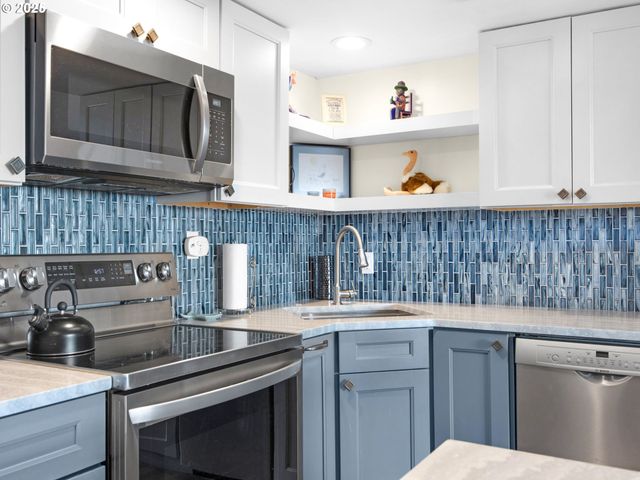 1146 N MARION Ave 1-606, Gearhart, OR 97138