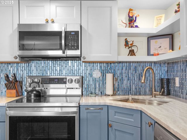 1146 N MARION Ave 1-606, Gearhart, OR 97138