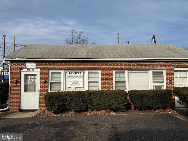 2124 COVE RD, Pennsauken, NJ 08110