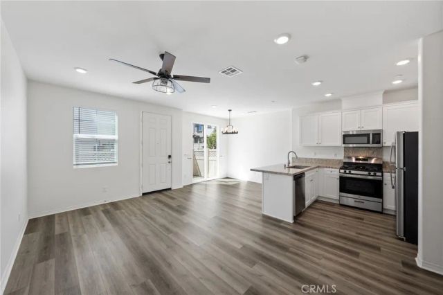 24131 Tuscany Avenue 1305, Murrieta, CA 92562