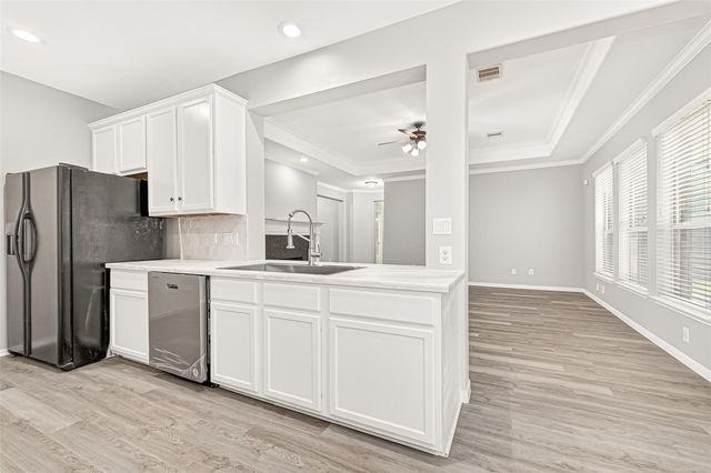 1903 Amber Trail Lane, Richmond, TX 77469