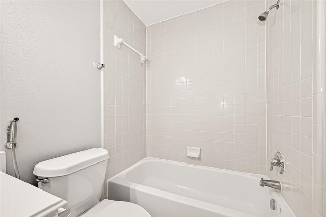 1903 Amber Trail Lane, Richmond, TX 77469