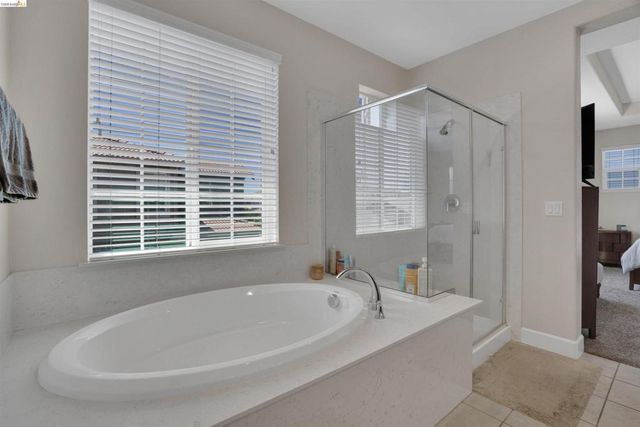 577 Sapphire Parkway, Oakley, CA 94561