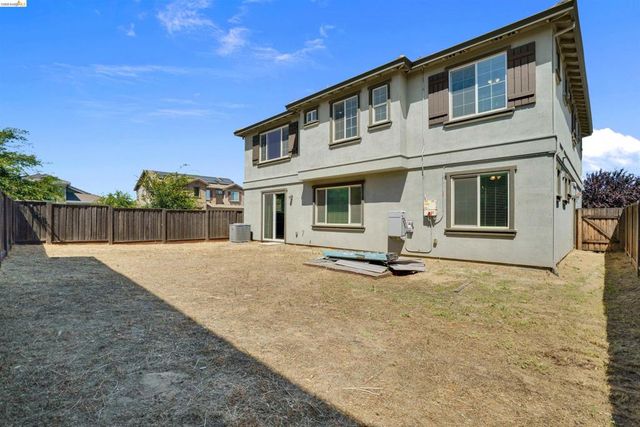 577 Sapphire Parkway, Oakley, CA 94561