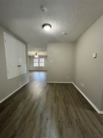 5525 Ventura Street, Fort Worth, TX 76244