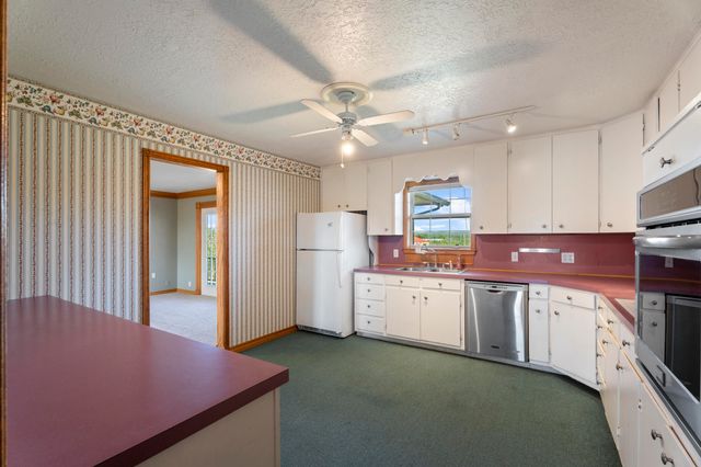 25455 S 663 Road, Grove, OK 74344