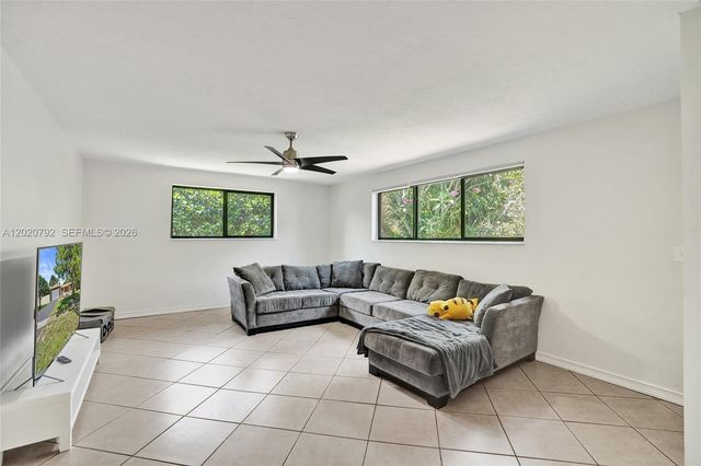 480 SW 55th Ave, Plantation, FL 33317