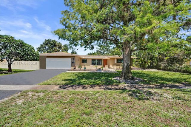 480 SW 55th Ave, Plantation, FL 33317