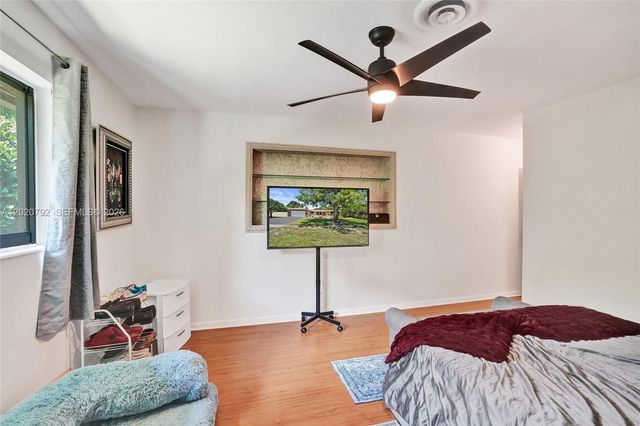 480 SW 55th Ave, Plantation, FL 33317