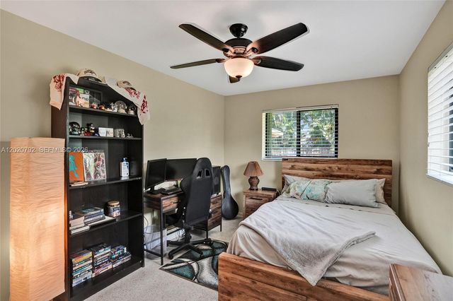 480 SW 55th Ave, Plantation, FL 33317