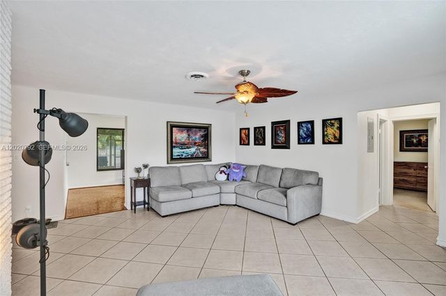 480 SW 55th Ave, Plantation, FL 33317