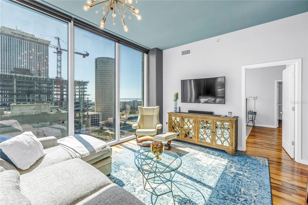 Image 13 of property listing at 777 N ASHLEY DRIVE 1614, Tampa, FL 33602