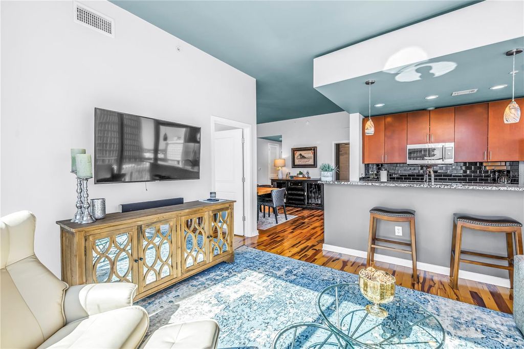 Image 14 of property listing at 777 N ASHLEY DRIVE 1614, Tampa, FL 33602