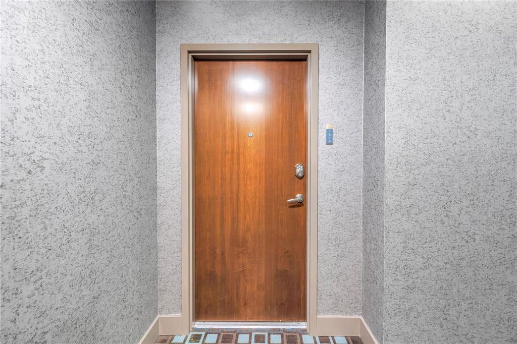 Image 6 of property listing at 777 N ASHLEY DRIVE 1614, Tampa, FL 33602