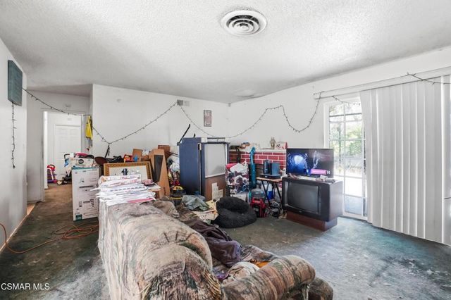 13676 Shablow Avenue, Sylmar, CA 91342