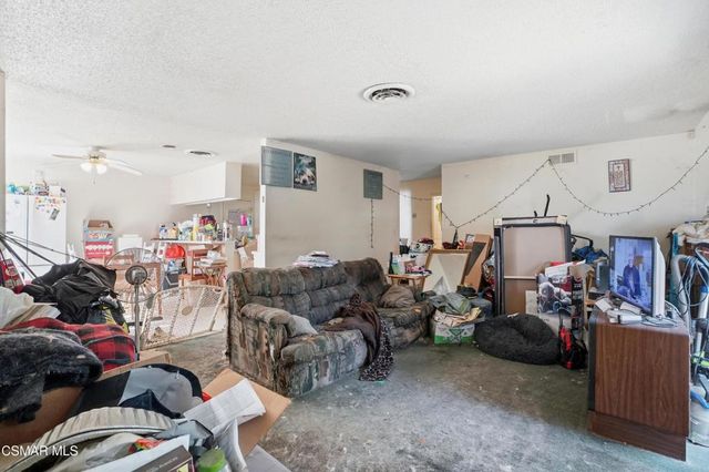 13676 Shablow Avenue, Sylmar, CA 91342