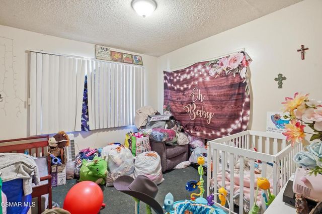 13676 Shablow Avenue, Sylmar, CA 91342