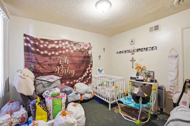 13676 Shablow Avenue, Sylmar, CA 91342