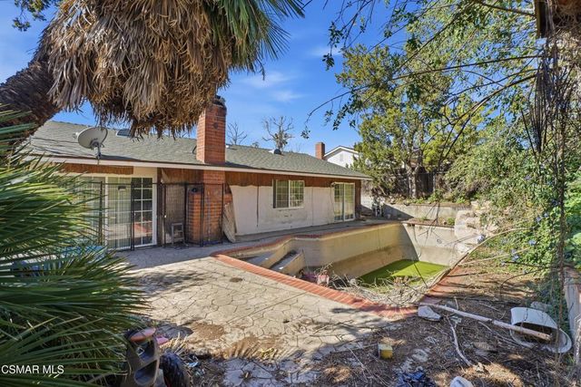 13676 Shablow Avenue, Sylmar, CA 91342