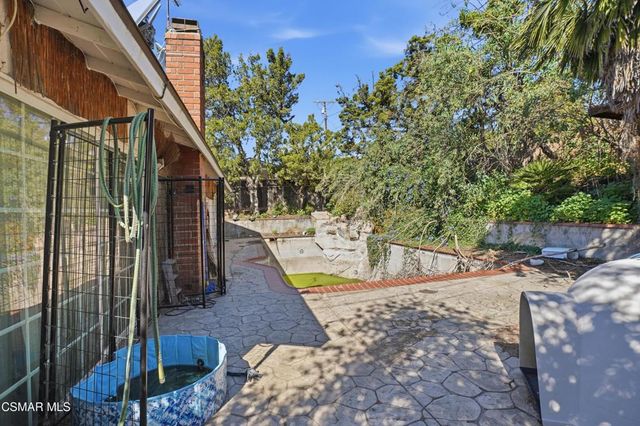 13676 Shablow Avenue, Sylmar, CA 91342