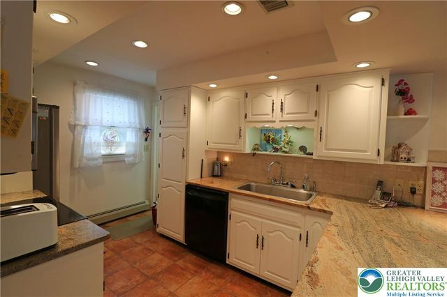 7416 Carol Lane, East Allen Twp, PA 18067