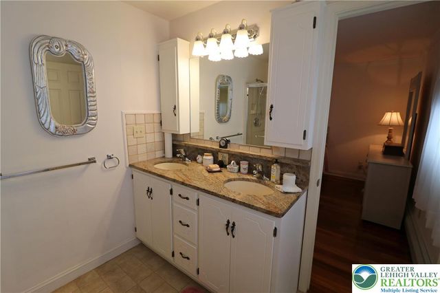 7416 Carol Lane, East Allen Twp, PA 18067